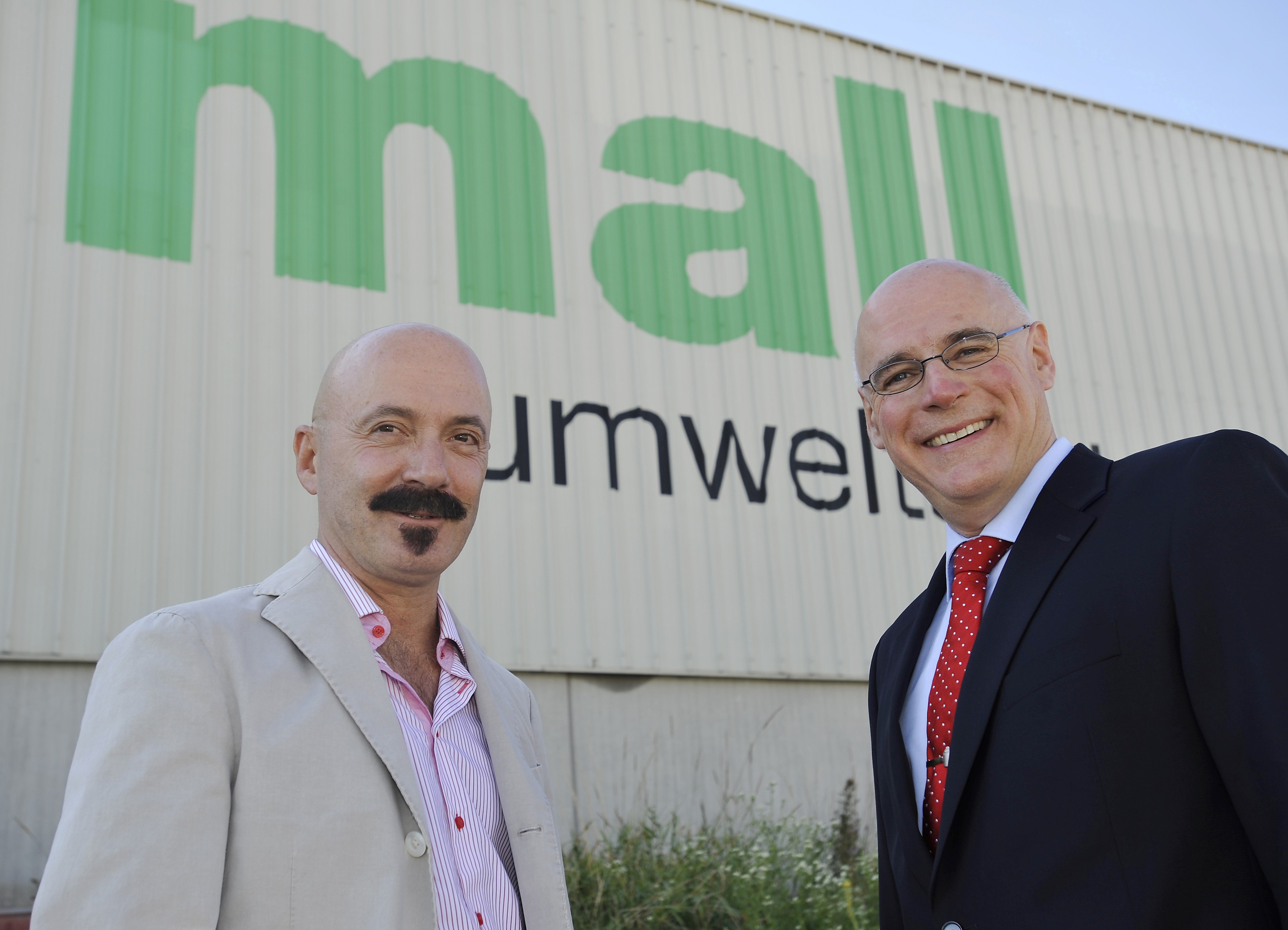 Michael Mall, Vorsitzender des Stiftungsvorstands (links), und Markus Grimm, Sprecher der Geschäftsf