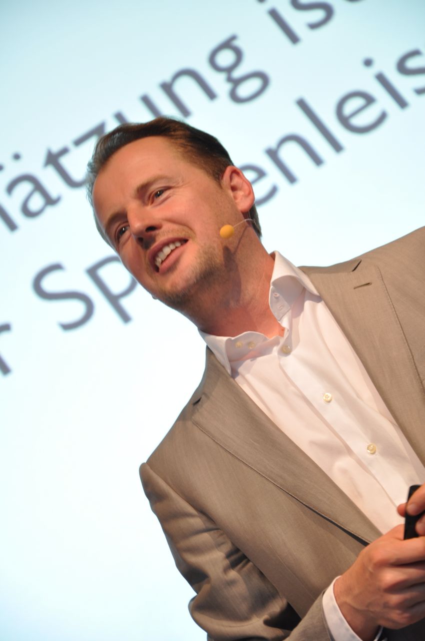 5 Sterne Redner und Experte für Spitzenleistung Mag. Gabriel Schandl 5 Sterne Redner und Experte für Spitzenleistung Mag. Gabriel Schandl