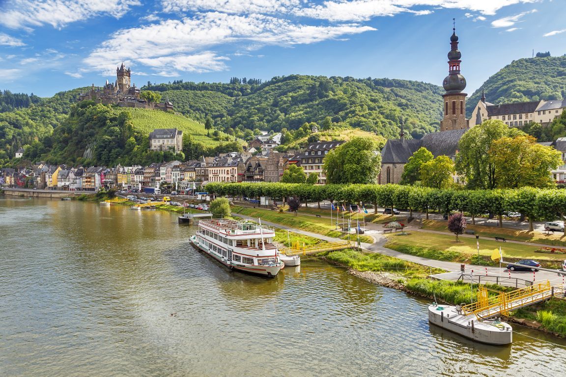 Zum Kurzurlaub mit Schifffahrt an die Mosel Zum Kurzurlaub mit Schifffahrt an die Mosel