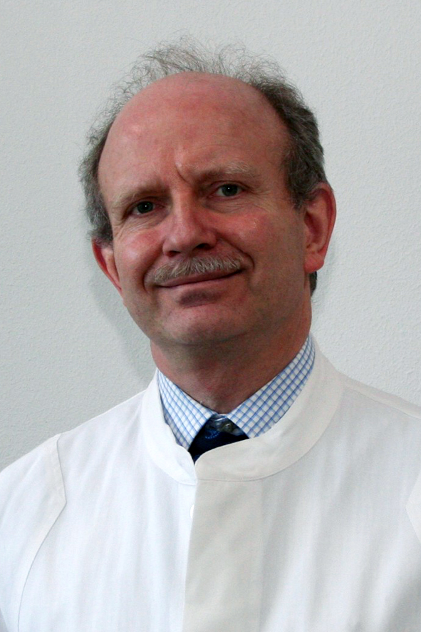 Dr. Marko Ostendorf, Arzt beim Infocenter der R+V Versicherung