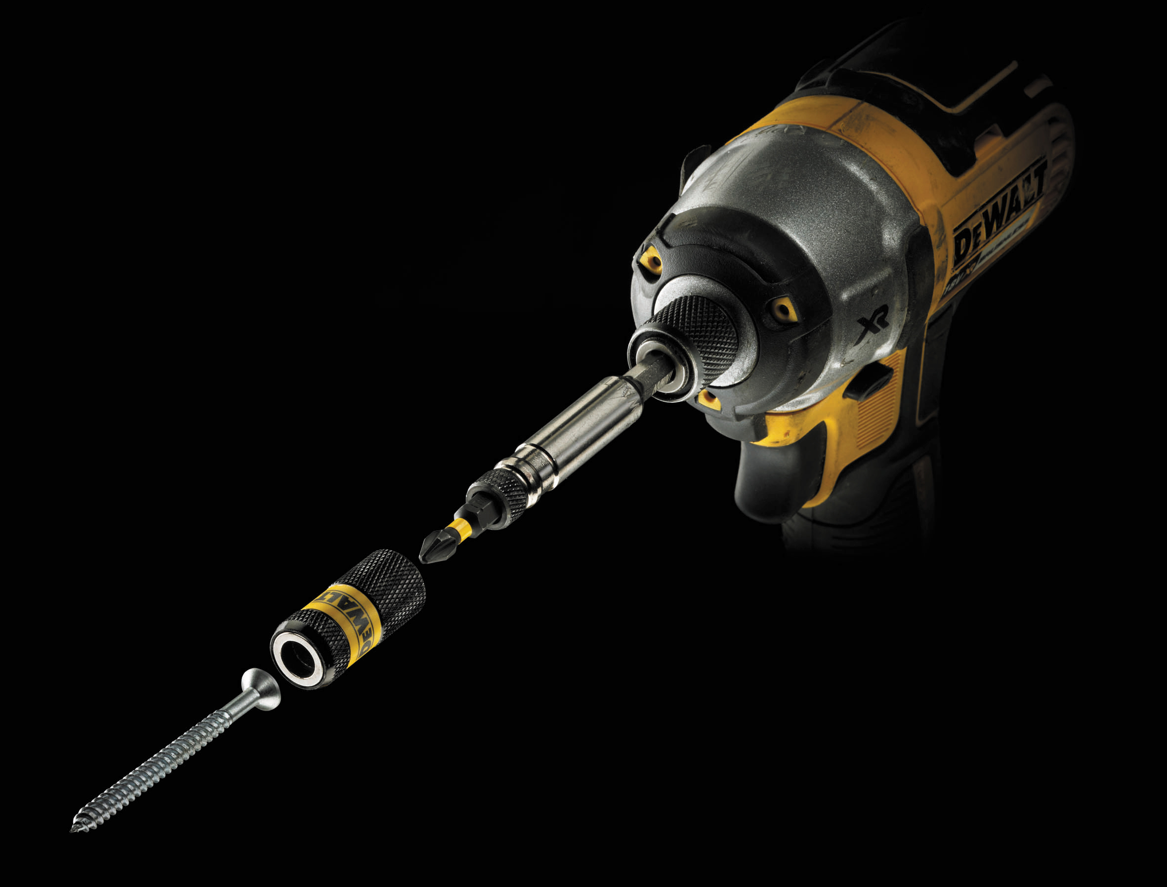 Die EXTREME Impact Torsion-Schrauberbits von DEWALT bieten maximale Schlagfestigkeit für härteste An Die EXTREME Impact Torsion-Schrauberbits von DEWALT bieten maximale Schlagfestigkeit für härteste An