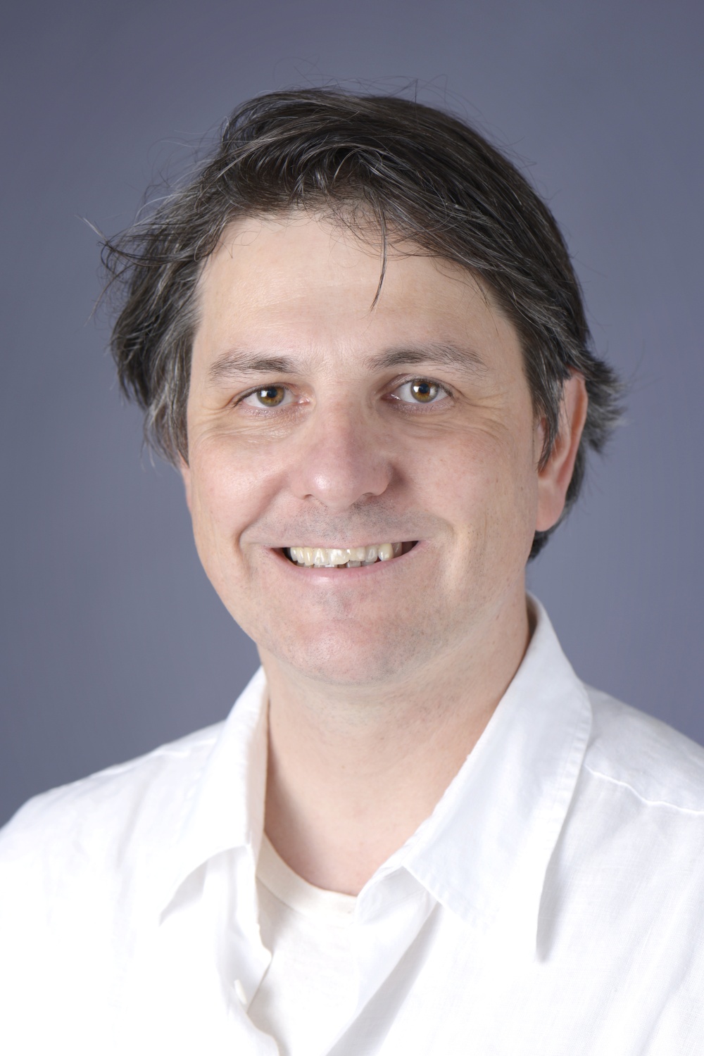 Neues erfolgswelle-Mitglied: Texter, Journalist und Autor Yves Nimis