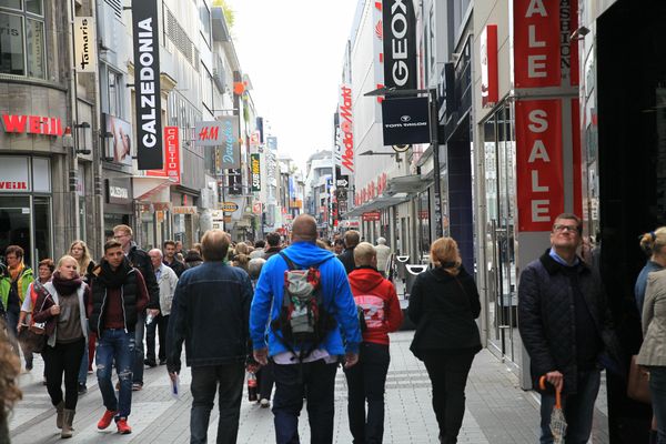Viele Menschen besuchen den verkaufsoffenen Sonntag -Foto©Marcel Radtke Viele Menschen besuchen den verkaufsoffenen Sonntag -Foto©Marcel Radtke