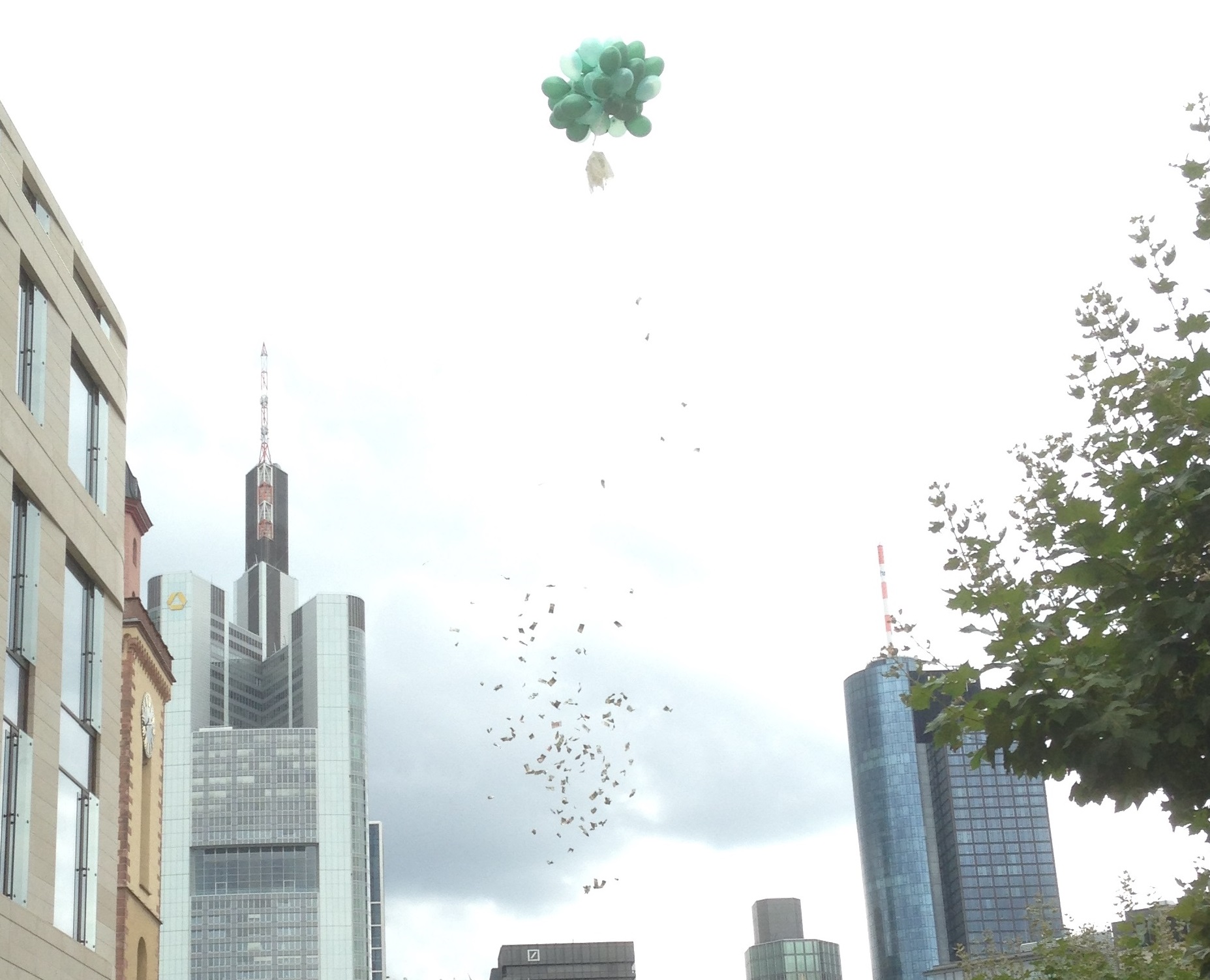 PEACE - Geldschauer in Frankfurt am 23.08.