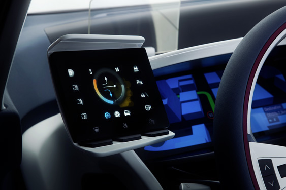 BÖ-LA zeigt auf der Fakuma ein FIM-Touchscreendisplay für das Visteon-Konzeptfahrzeug e-Be