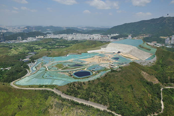 SITA Waste Services Limited gehört zu den weltweit führenden Spezialisten für Recyling und Abfallman SITA Waste Services Limited gehört zu den weltweit führenden Spezialisten für Recyling und Abfallman