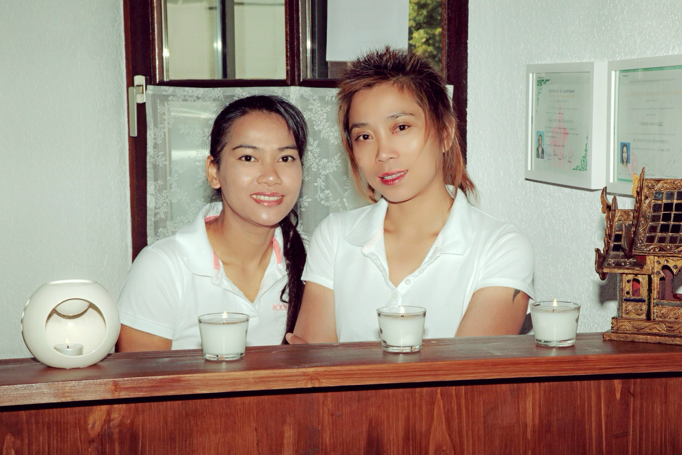 Wirinda und Thanai von der Freiburger Thaimassage