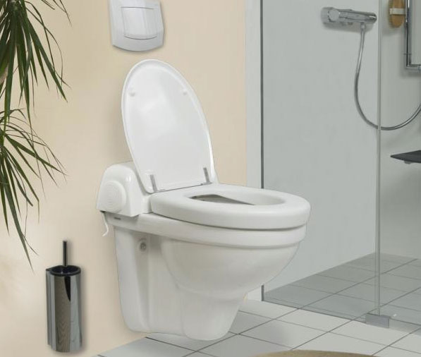 WC Dusche von Spahn Reha für höchsten Komfort WC Dusche von Spahn Reha für höchsten Komfort