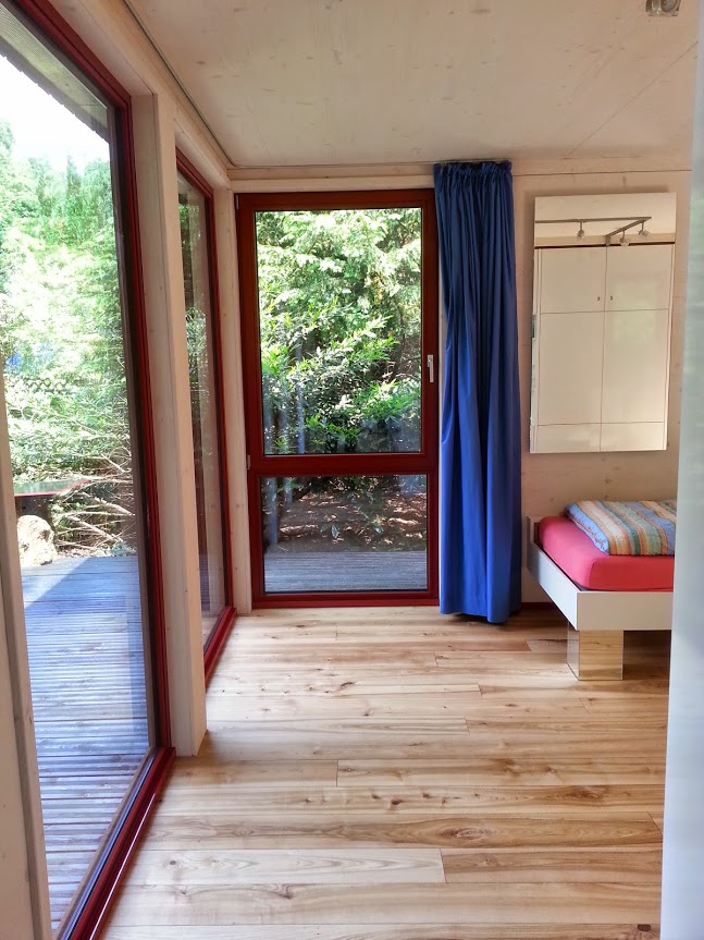 NUR-Holz System Elementbau - Vollholzhaus Massivholzhaus Gästehaus NUR-Holz System Elementbau - Vollholzhaus Massivholzhaus Gästehaus