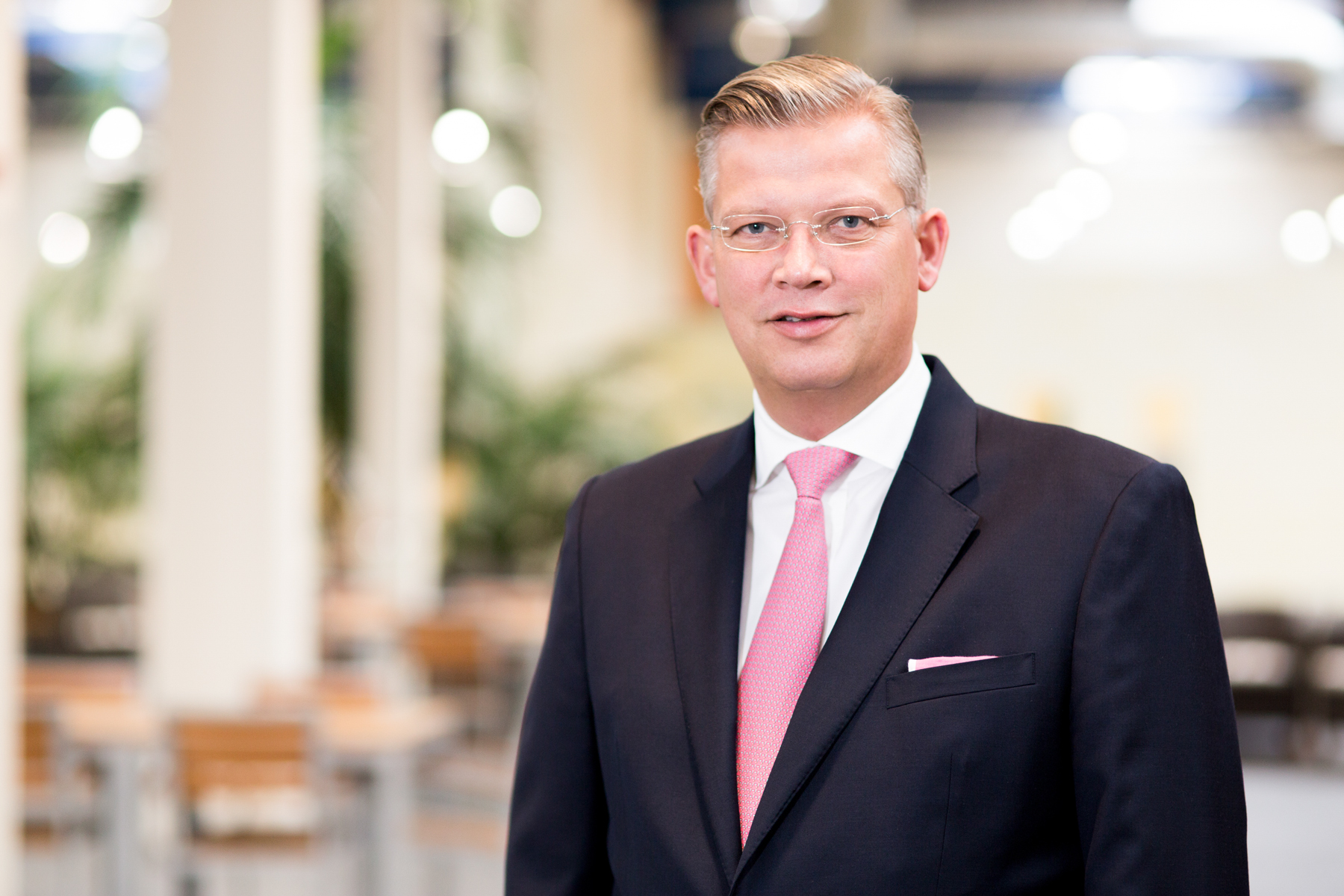 Olaf Giesen, Leiter Vertrieb Deutschland,Österreich& Schweiz - EUROPART Olaf Giesen, Leiter Vertrieb Deutschland,Österreich& Schweiz - EUROPART