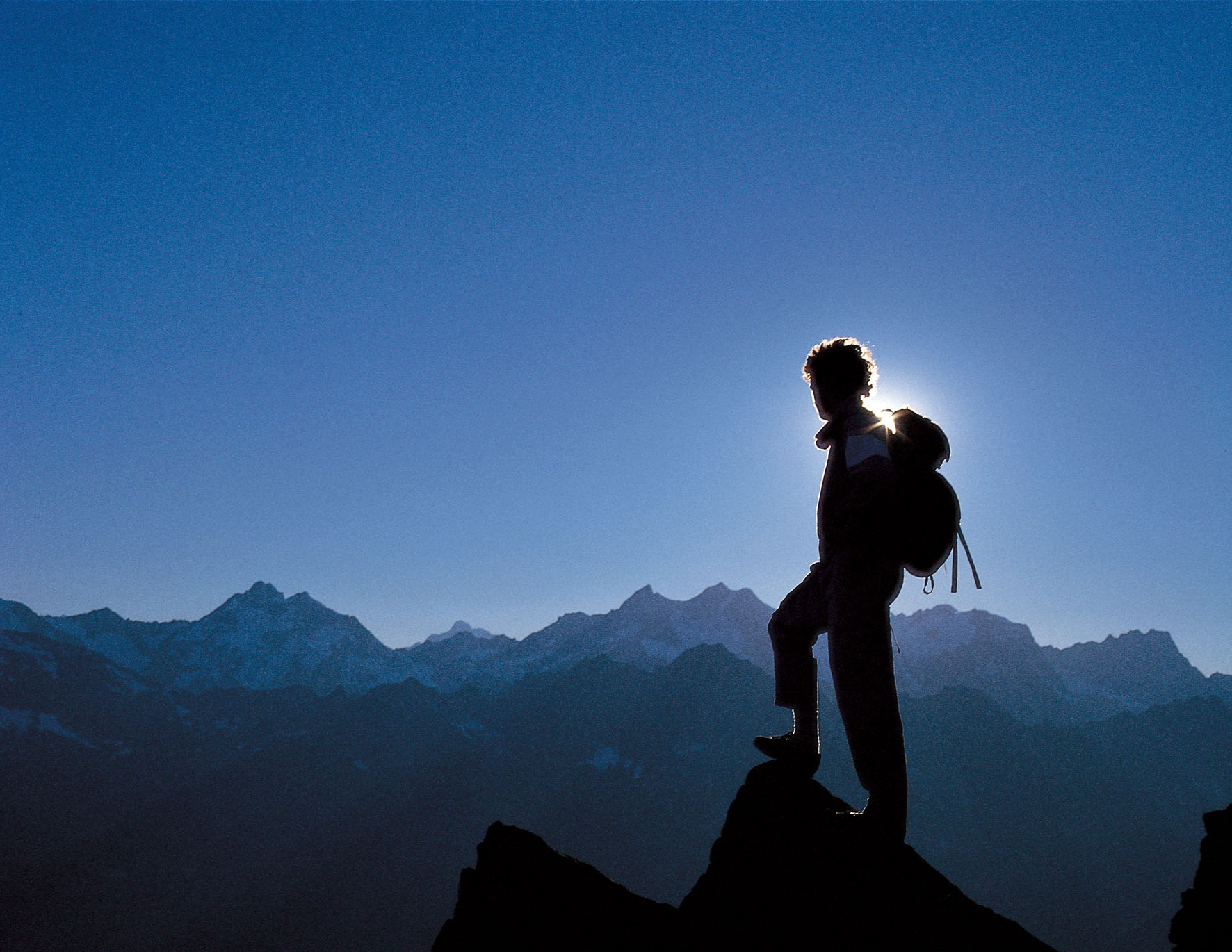 Der Weg zu neuer Gelassenheit: Wandern als Ausgleich zum stressigen Alltag Der Weg zu neuer Gelassenheit: Wandern als Ausgleich zum stressigen Alltag