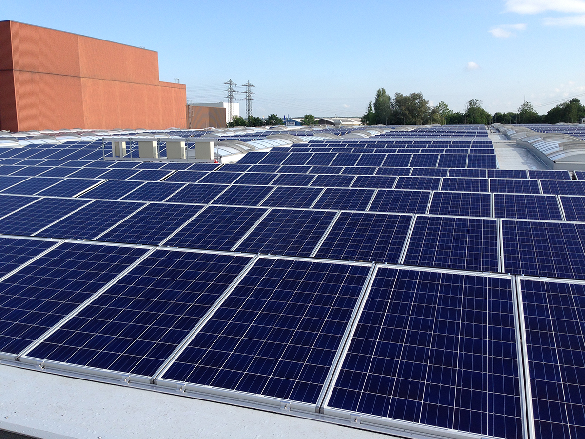Der John Deere Campus ? Ein Referenzobjekt der Wierig Solar Energiesysteme (Foto John Deere) Der John Deere Campus ? Ein Referenzobjekt der Wierig Solar Energiesysteme (Foto John Deere)