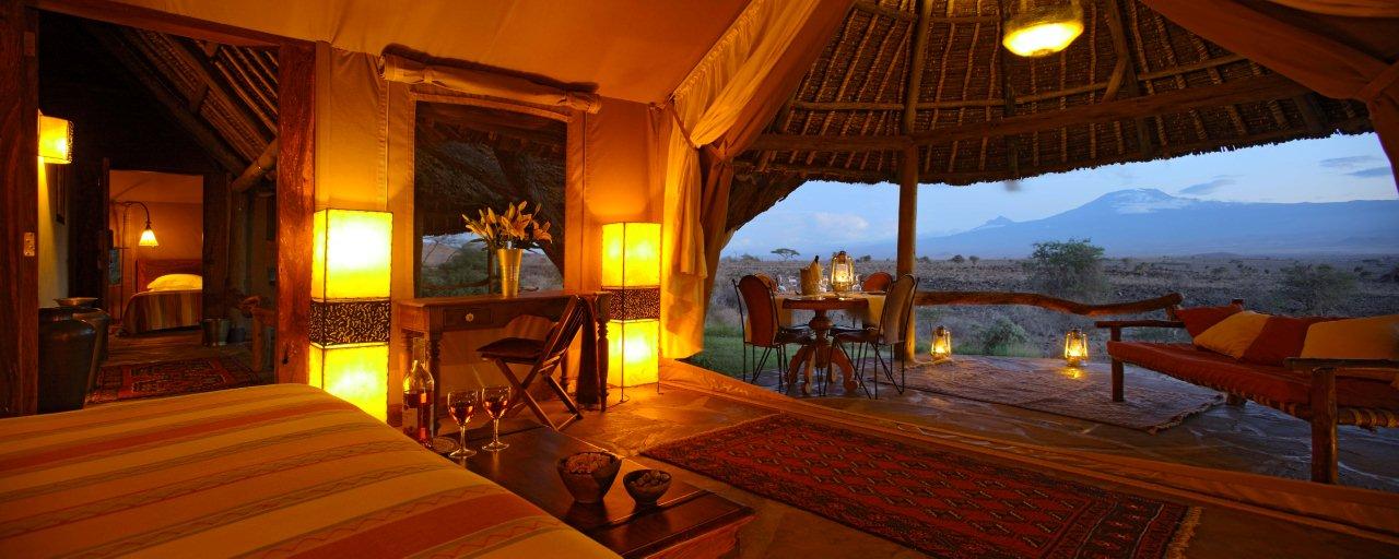 Sonnenstrom aus der Steckdose sorgt im Tortilis Camp am Amboseli Nationalpark für Stimmung