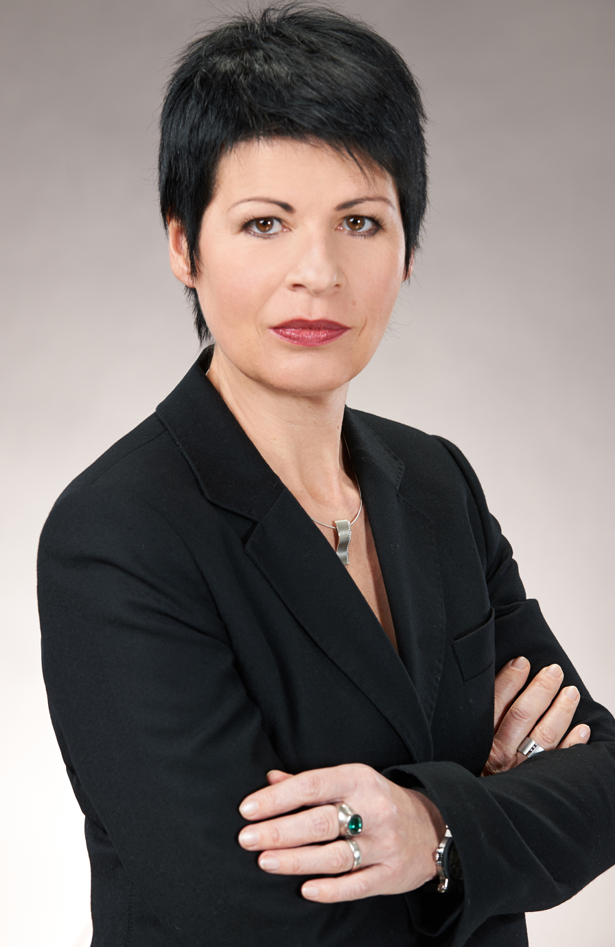 Jeanette Henseler arbeitet im Großraum Trier und Luxemburg als Mediatorin und Systemischer Coac