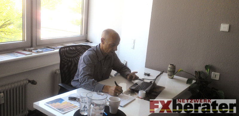 Peter Restle Finanzexperte von FX Beraternetzwerk zu: Widerrufsbelehrung für Gewerbetreibende