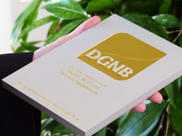 Grünes Bürogebäude in Nürnberg erhält höchste Auszeichnung! Das DGNB-Zertifikat in GOLD