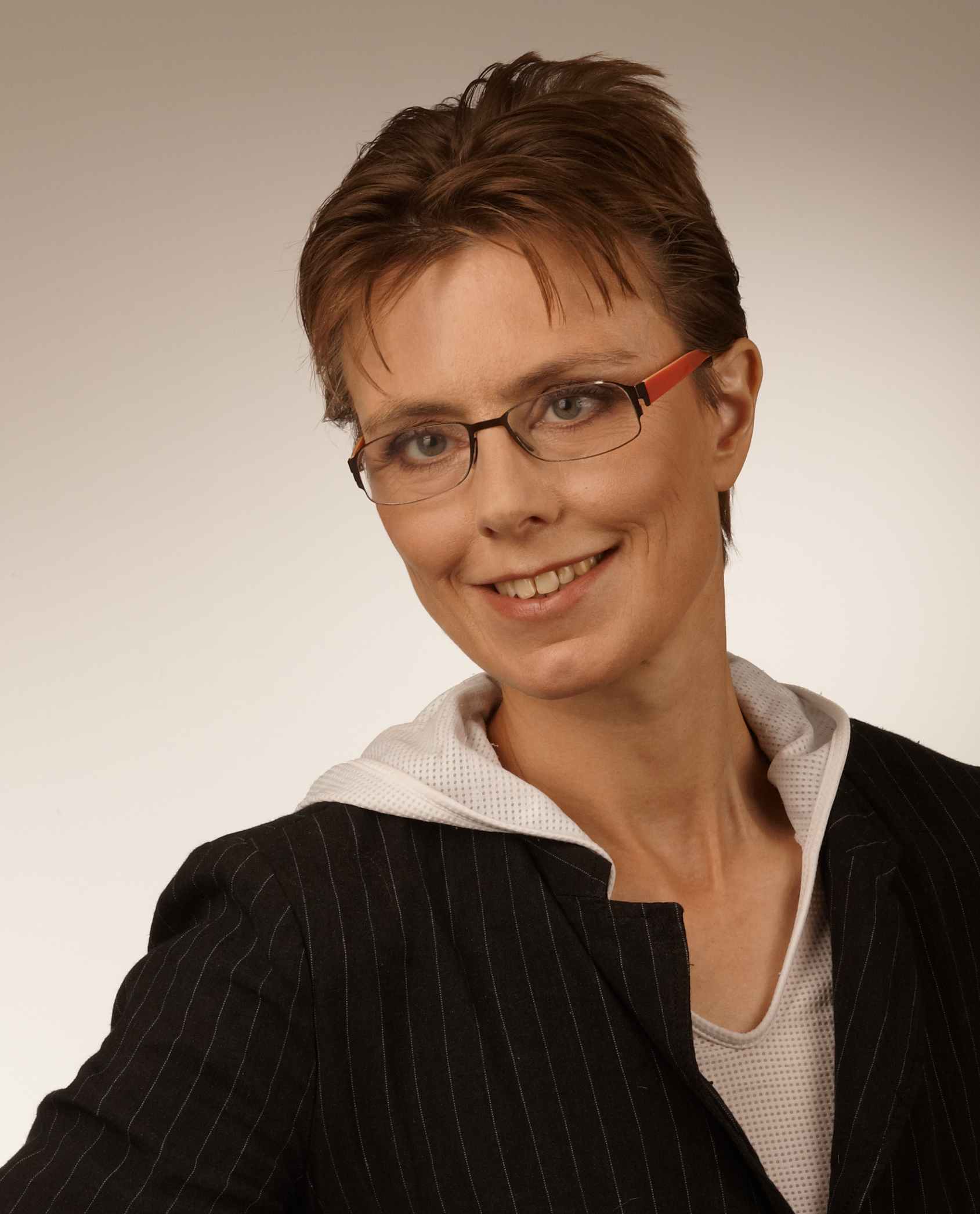 Bettina Halbach, www.tryshca.de