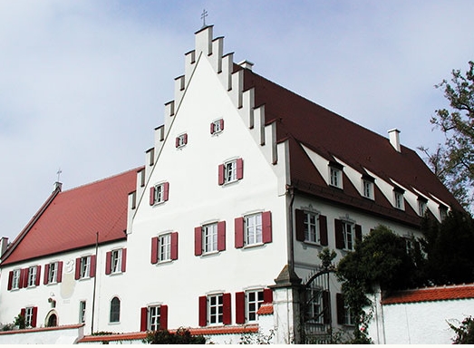 Ayurvedaschule im Bildungszentrum Rosenschloss Gundelfingen Ayurvedaschule im Bildungszentrum Rosenschloss Gundelfingen