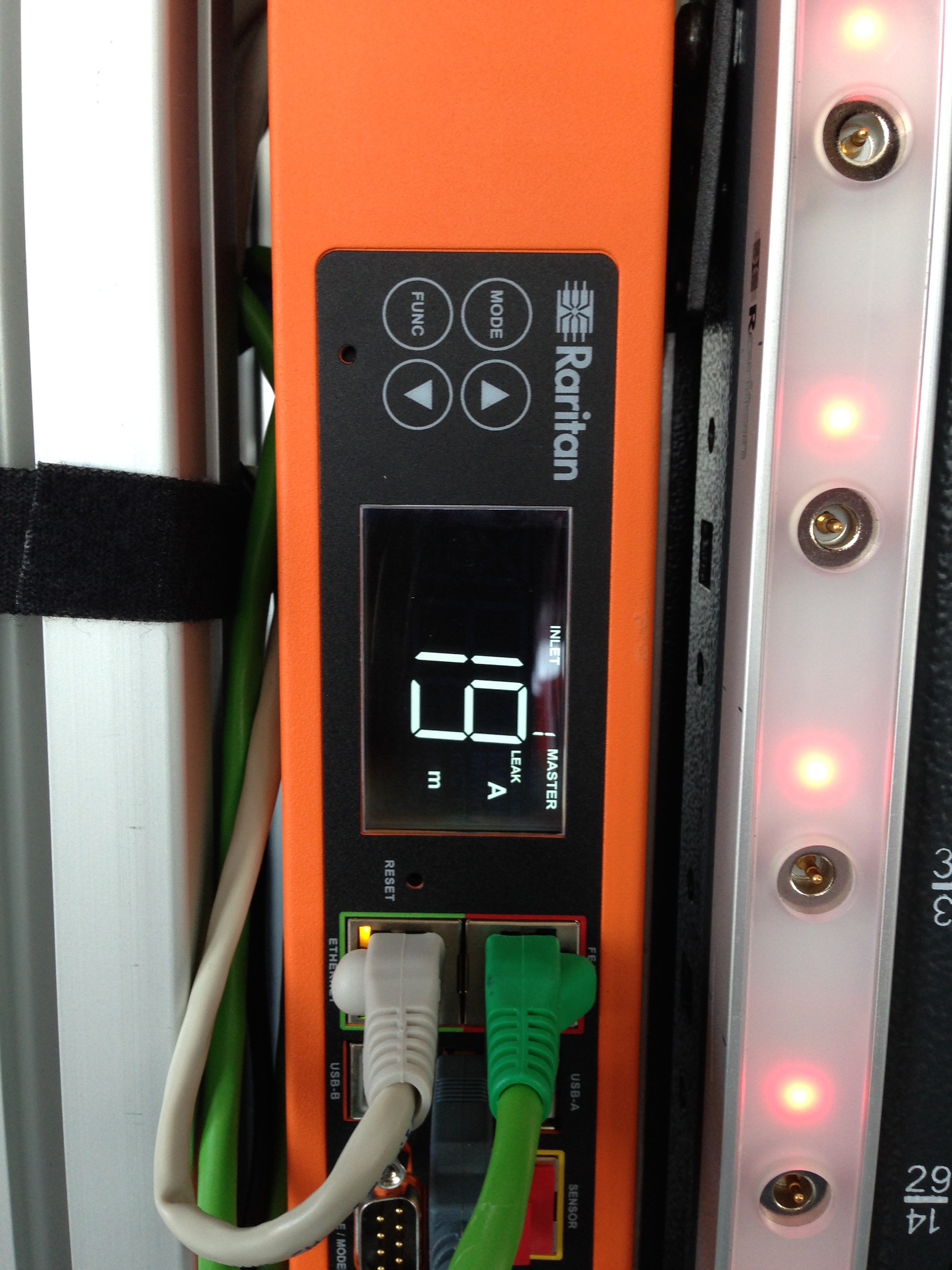 Dominion PX3: neueste Generation der iPDU von Raritan. Dominion PX3: neueste Generation der iPDU von Raritan.
