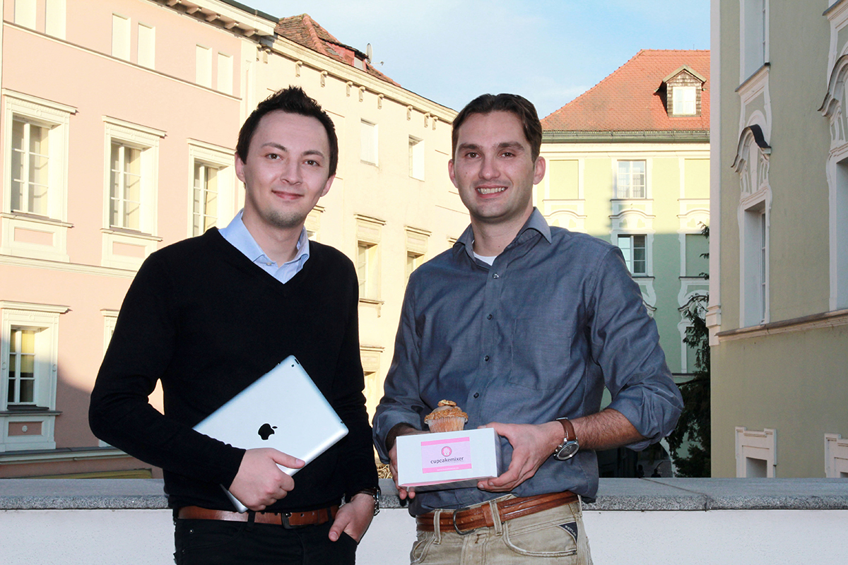 Die Gründer des Cupcake Online Shop bieten nun Firmen frische und personalisierte Cupcakes für Werbe