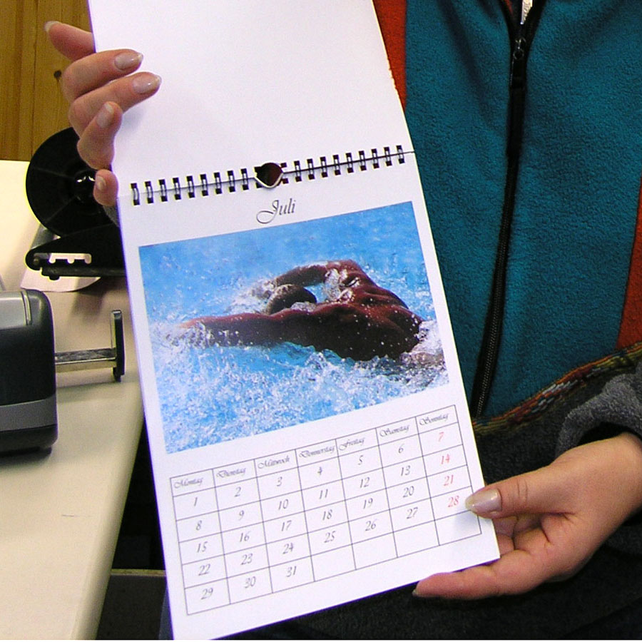 Selbstgemachter Kalender als Weihnachtsgeschenk