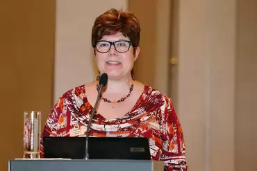 Karin Modl vonÖSPID bei 50 Jahre Plasmapherese Karin Modl vonÖSPID bei 50 Jahre Plasmapherese
