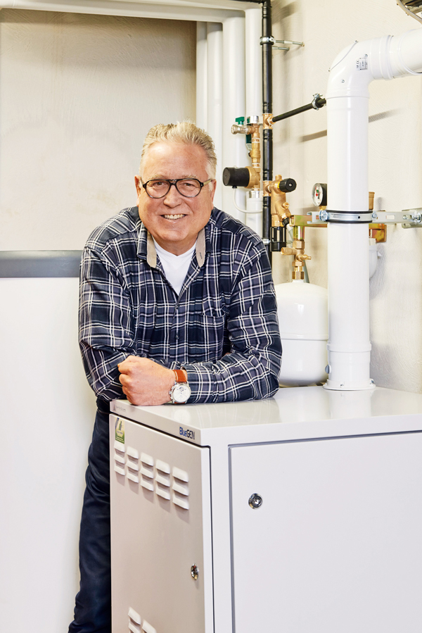 Eine Investition, die sich lohnt: Mit dem BlueGEN lassen sich die Stromkosten spürbar minimieren. Eine Investition, die sich lohnt: Mit dem BlueGEN lassen sich die Stromkosten spürbar minimieren.