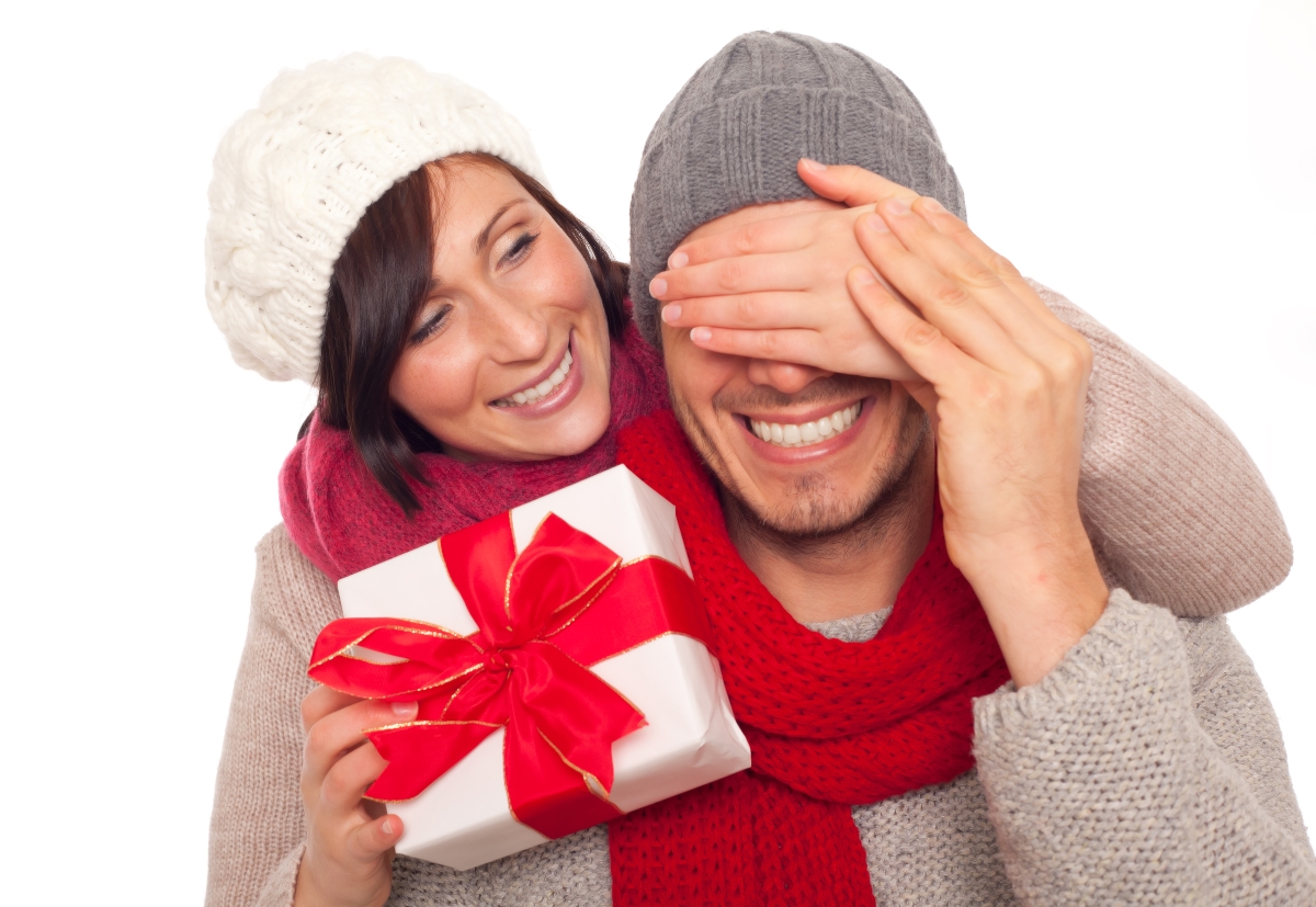 Romantisches Weihnachtsgeschenk: ein Gutschein fürs Kuschelliebe-Hotel