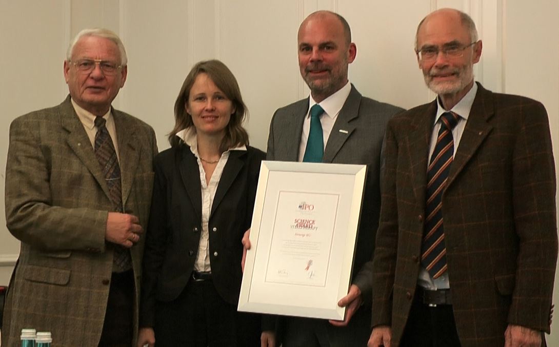 von links nach rechts: IPO-Vorstand Eitel Vida, Dr. Dinah Jung, Airnergygründer Guido Bierther, Prof von links nach rechts: IPO-Vorstand Eitel Vida, Dr. Dinah Jung, Airnergygründer Guido Bierther, Prof