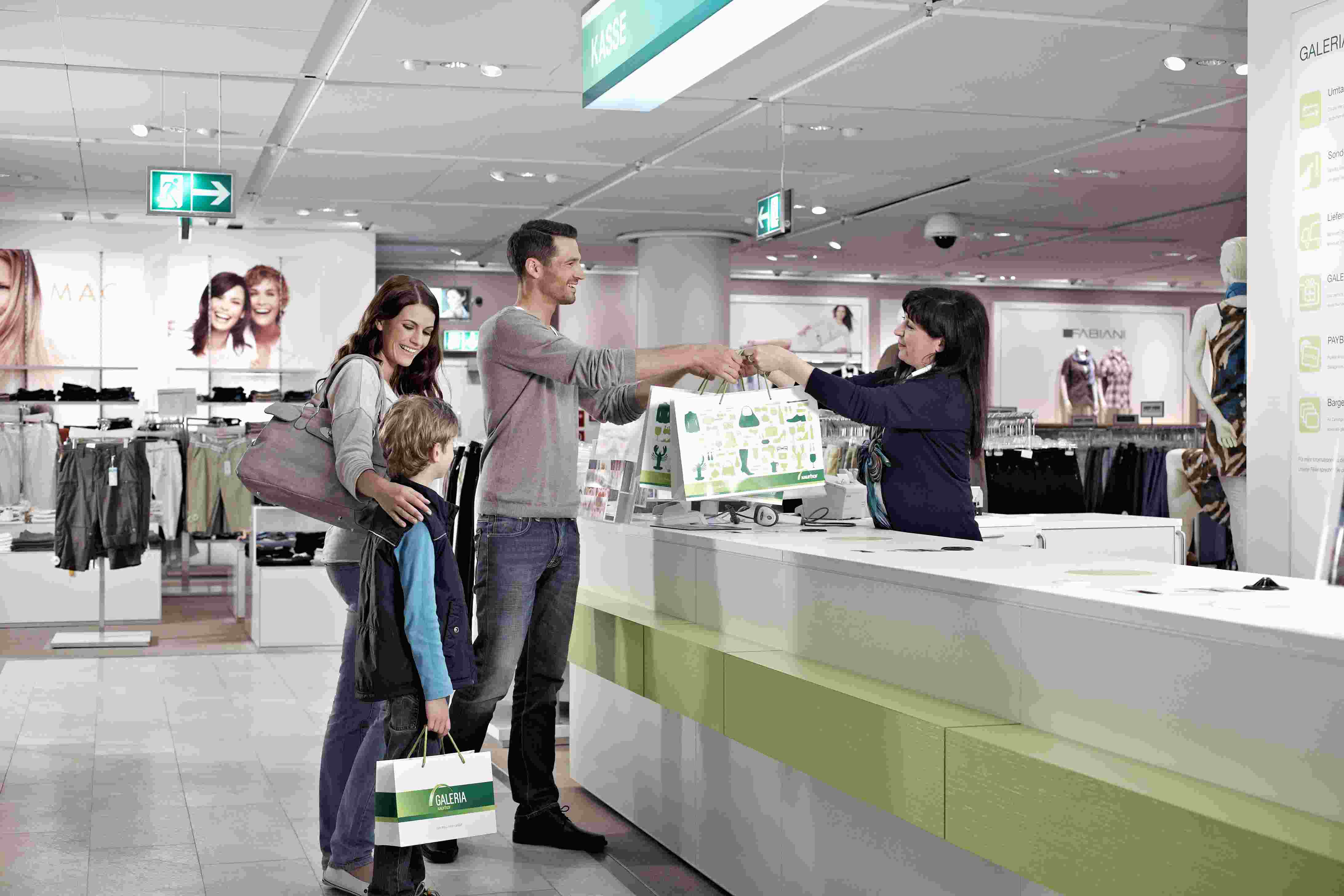 Einkaufen bei Galeria Kaufhof mit Gutscheinkarten von Edenred (Bildquelle: Galeria Kaufhof) Einkaufen bei Galeria Kaufhof mit Gutscheinkarten von Edenred (Bildquelle: Galeria Kaufhof)