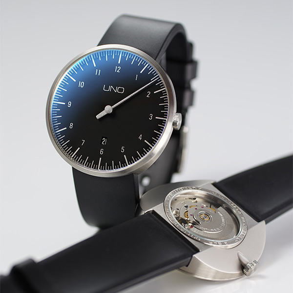 Klaus Botta entwickelte mit der UNO im Jahr 1986 die weltweit erste Einzeiger-Armbanduhr Klaus Botta entwickelte mit der UNO im Jahr 1986 die weltweit erste Einzeiger-Armbanduhr