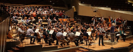 Beim Konzert der Berliner Philharmoniker zum Fall der Berliner Mauer kam Technik von RME zum Einsatz Beim Konzert der Berliner Philharmoniker zum Fall der Berliner Mauer kam Technik von RME zum Einsatz
