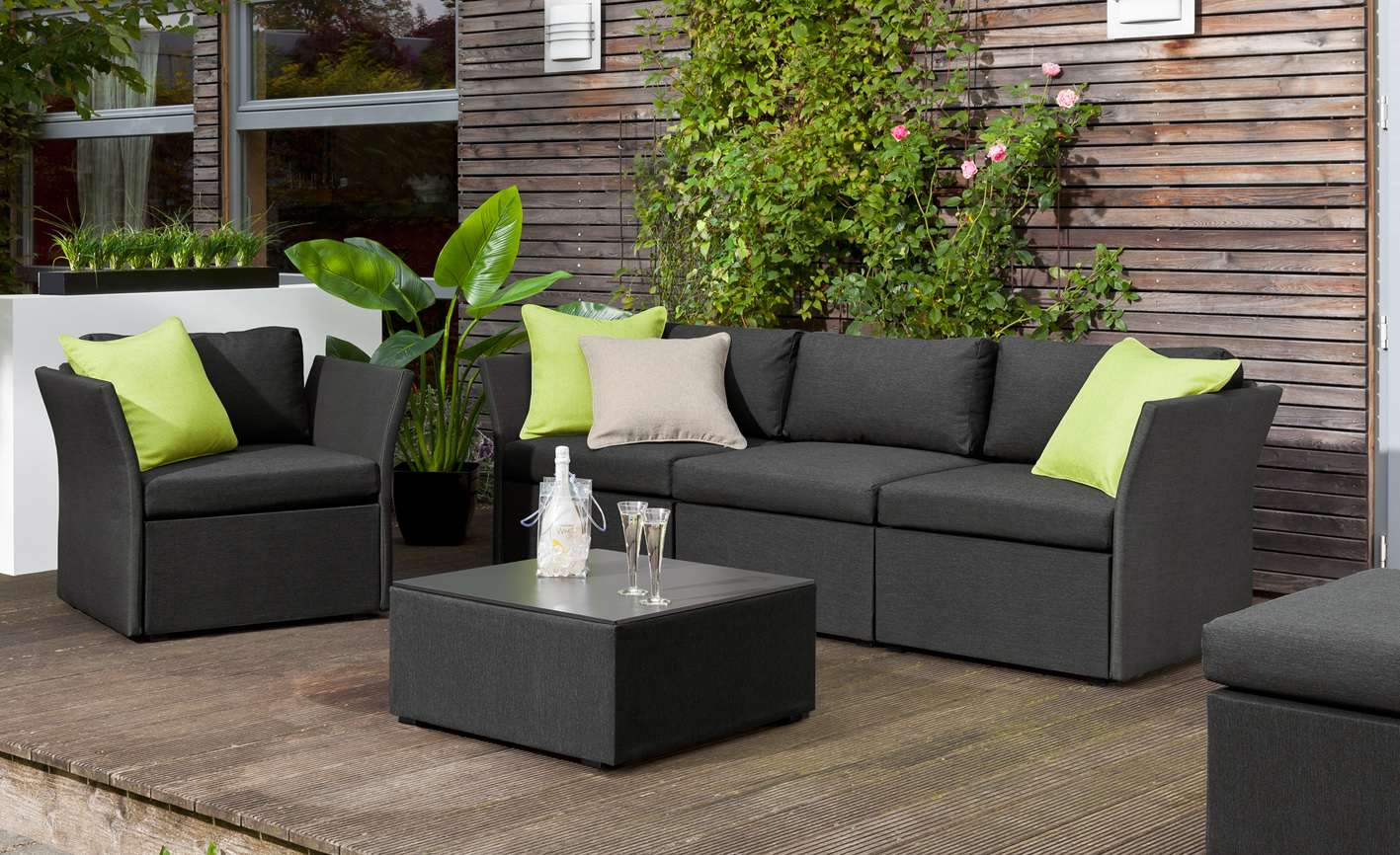 Die Lounge-Serie COMBINE gibt es in der Outdoor-Saison 2015 ganz neu mit einem Bezug aus UV-beständi
