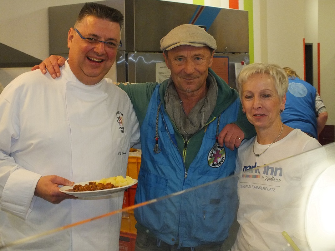 Hans-Dieter Schmidt, Küchenchef / Dieter Puhl, Leiter der Bahnhofsmission /Elke Albert Park Inn (Bil