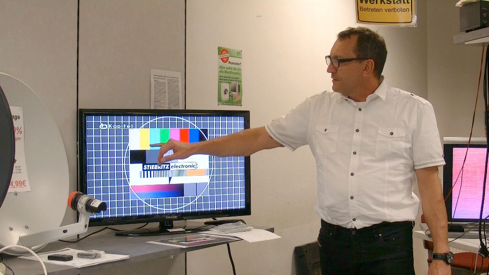 Uwe Alberti in"Testbild - Der Film" (Bild: Johannes Hofmeister/TV-Kult.com) Uwe Alberti in"Testbild - Der Film" (Bild: Johannes Hofmeister/TV-Kult.com)