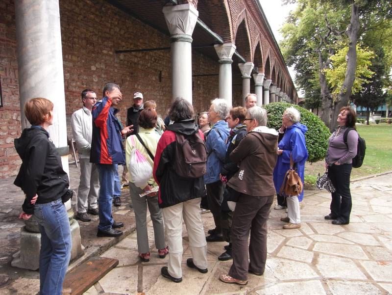 Türkei, Wandergruppe am Topkapi-Palast in Istanbul Türkei, Wandergruppe am Topkapi-Palast in Istanbul
