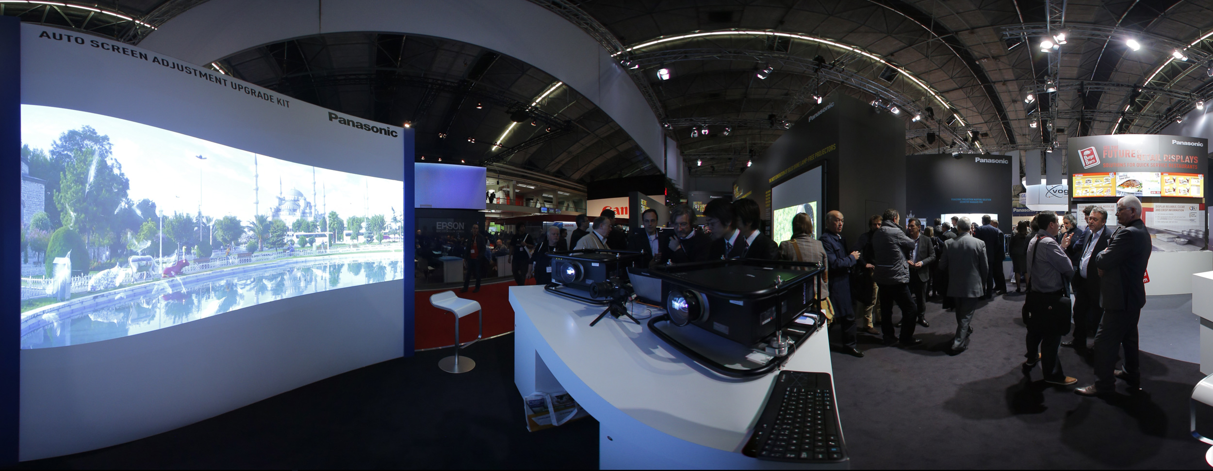 Panasonic Stand auf der ISE 2014 (Bildquelle: Panasonic)