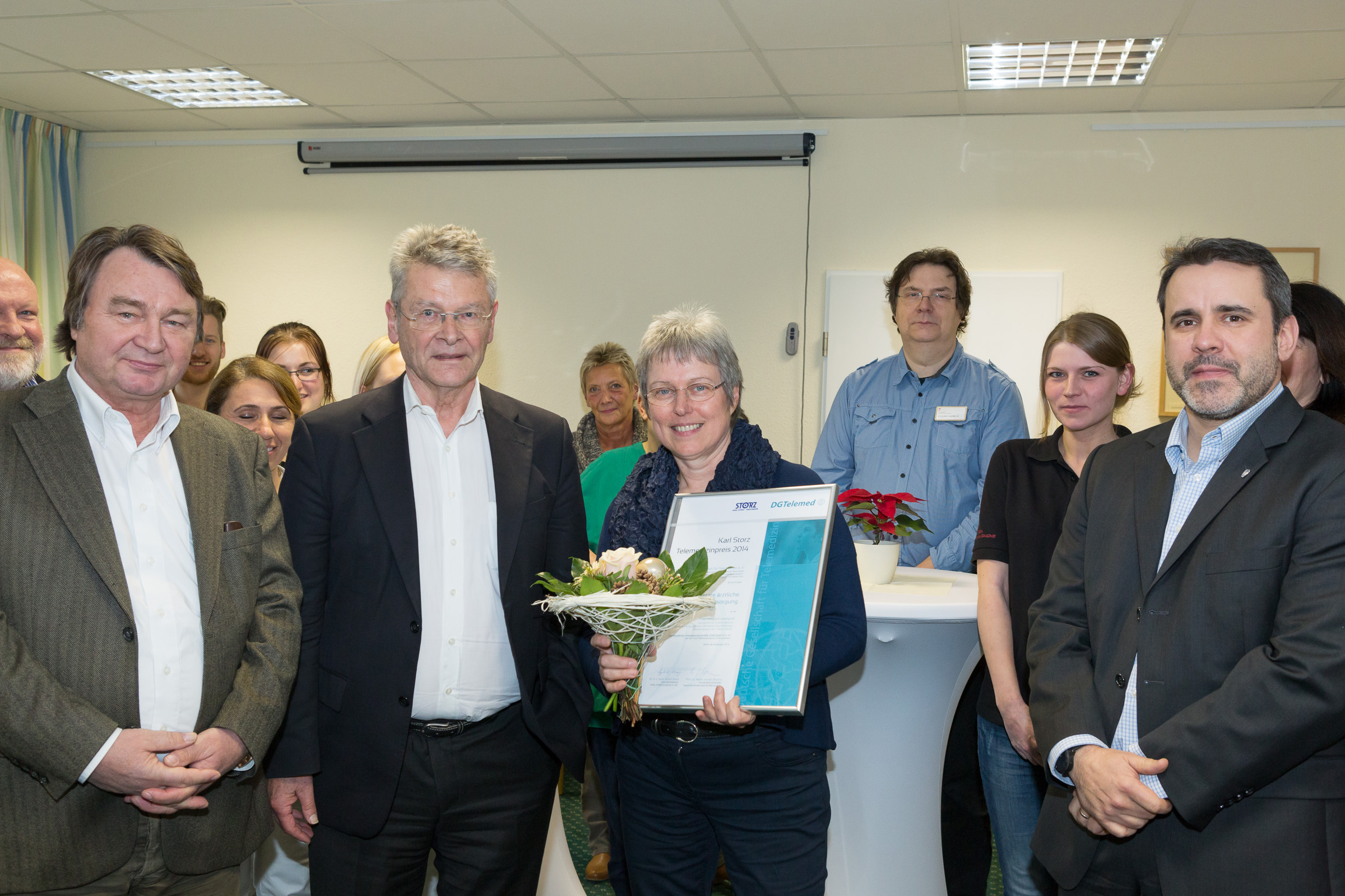 Überreichung des Telemedizinpreises an Frau Dr. Landgraf Überreichung des Telemedizinpreises an Frau Dr. Landgraf