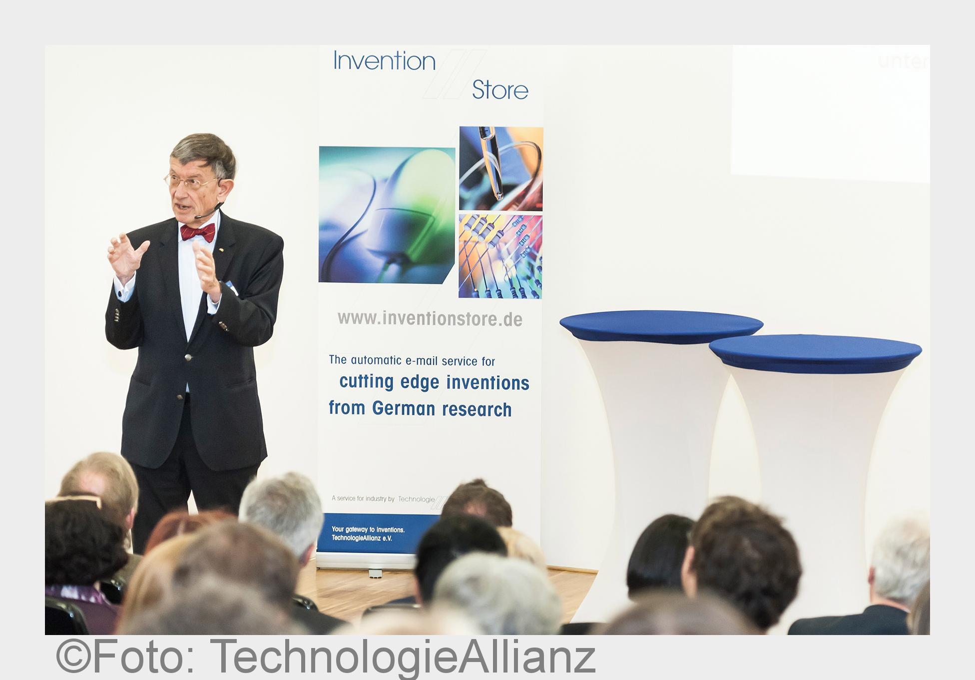 Schirmherr der Konferenz der TechnologieAllianz war Prof. Dr. Heinz Riesenhuber. (Bildquelle: Foto: 