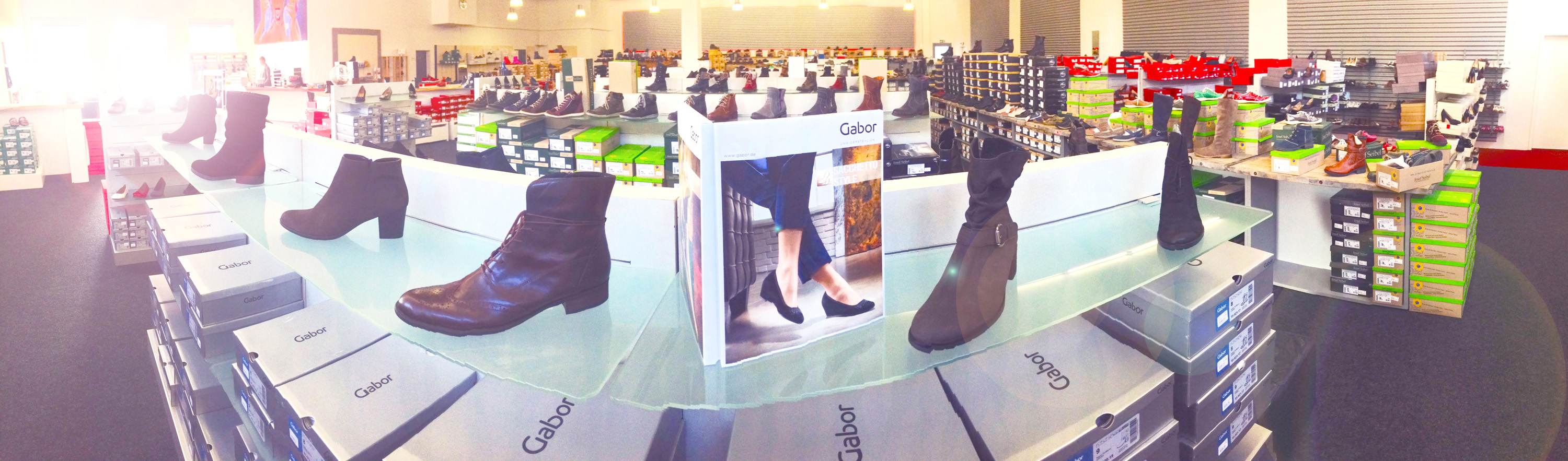 Gabor Schuhe inÜbergrößen bei schuhplus gehören seit vielen Jahren zum festen Sortiment. Gabor Schuhe inÜbergrößen bei schuhplus gehören seit vielen Jahren zum festen Sortiment.