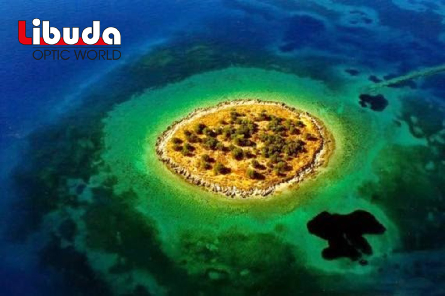 Die griechische Insel St. Athanasios im Golf von Korinth gibts bei einer Großbestellung gratis dazu. Die griechische Insel St. Athanasios im Golf von Korinth gibts bei einer Großbestellung gratis dazu.