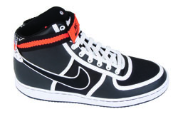 Nike Mid-Cut Kollektion exklusiv bei Foot Locker Nike Mid-Cut Kollektion exklusiv bei Foot Locker
