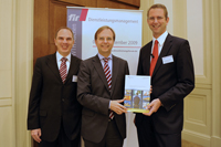 Dr. Gudergan, Staatssekretär Rachel (MdB), Professor Dr. Schuh, Foto: David Wilms Dr. Gudergan, Staatssekretär Rachel (MdB), Professor Dr. Schuh, Foto: David Wilms