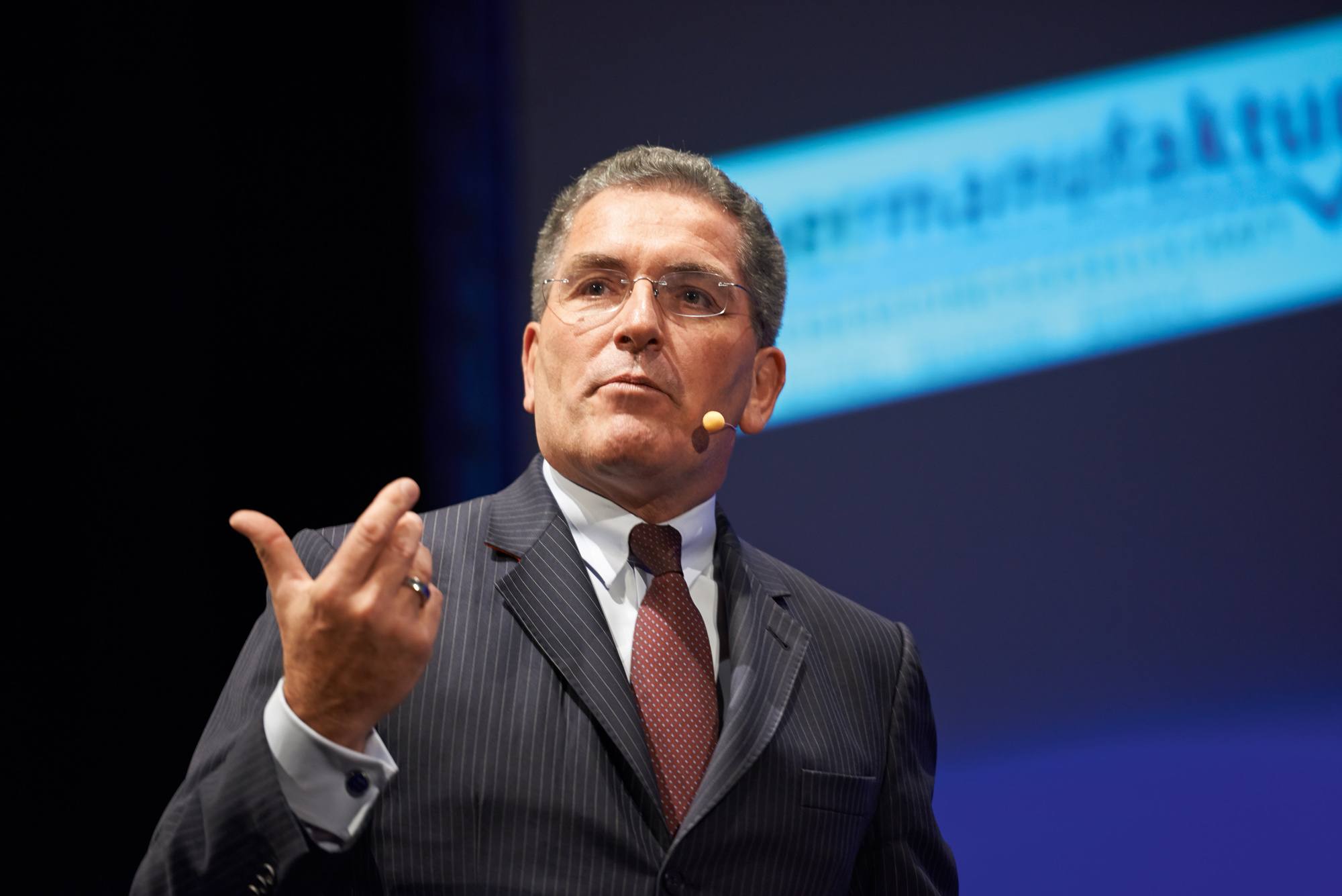 Klaus-J. Fink, Autor und Speaker zu den Themen Verkauf, Neukundengewinnung, Empfehlungsmarketing und