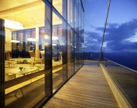 Die neue Adlerlounge im Großglockner Resort Kals-Matrei bietet Monat für Monat Spitzenevents.