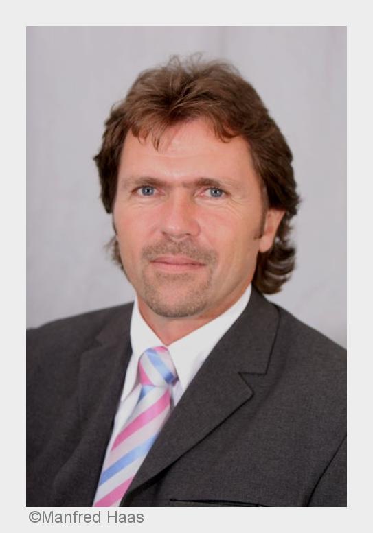 Manfred Haas zeichnet sich durch eine beispiellose Bildungskarriere aus (Bildquelle: Manfred Haas) Manfred Haas zeichnet sich durch eine beispiellose Bildungskarriere aus (Bildquelle: Manfred Haas)