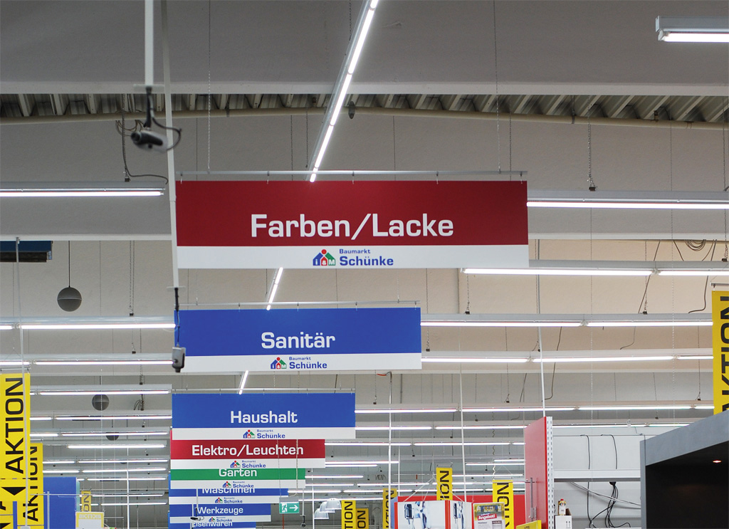 Ansicht der Lichtbandsysteme im Baumarkt Ulm