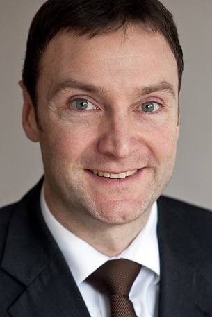 Dr. Marius Breucker aus der Kanzlei Wüterich Breucker