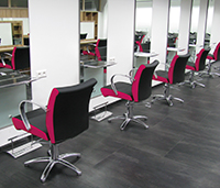 Schulungssalon der Deutschen Friseurakademie in Neu-Ulm