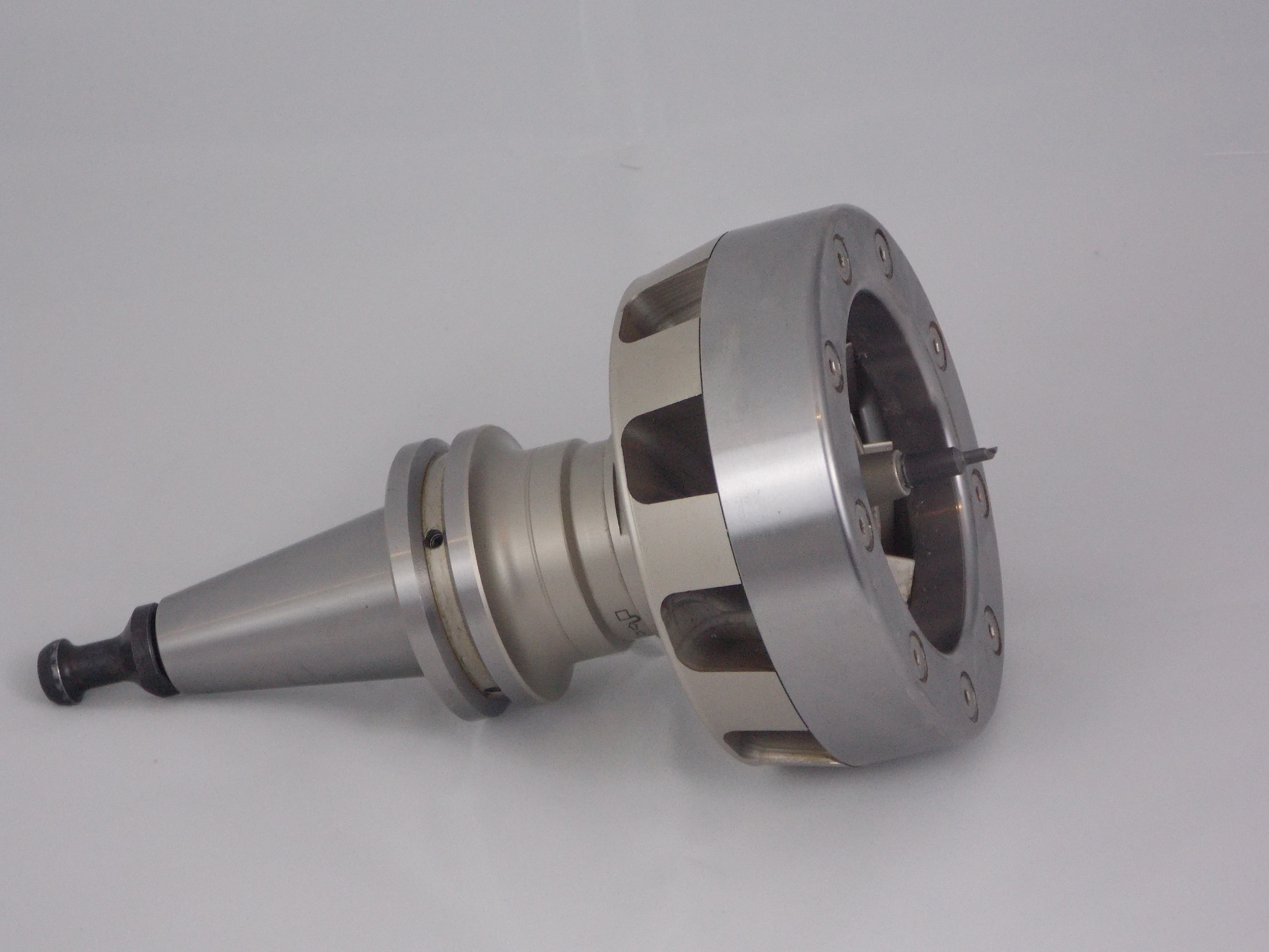 Gravurfräser für Alu mit PKD inkl. Luftkühlung und ISO30 Aufnahme, G2,5 bei 24000U/min Gravurfräser für Alu mit PKD inkl. Luftkühlung und ISO30 Aufnahme, G2,5 bei 24000U/min